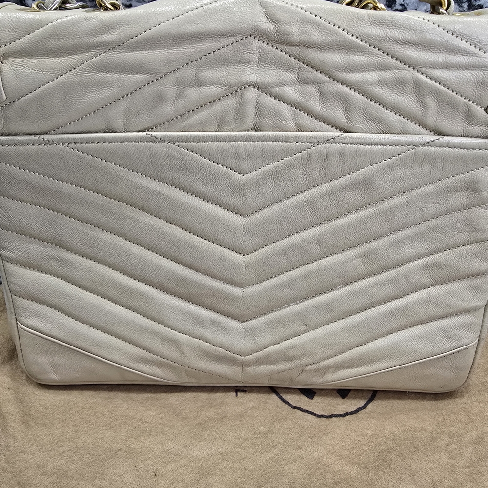 Chanel Quilted Lambskin Flap Bag - Picture 3 of 11